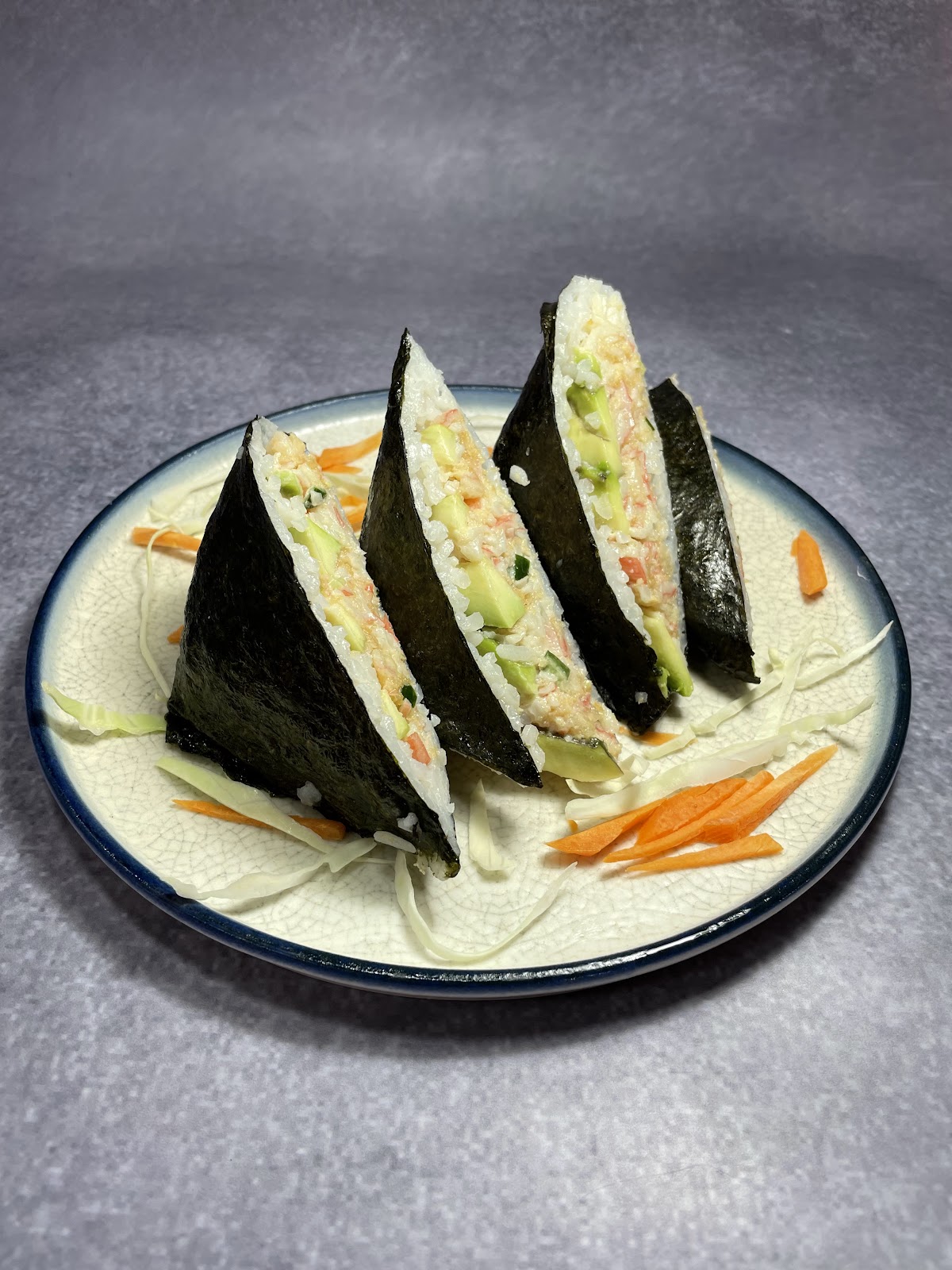 EAGLE imza sushi sunumu